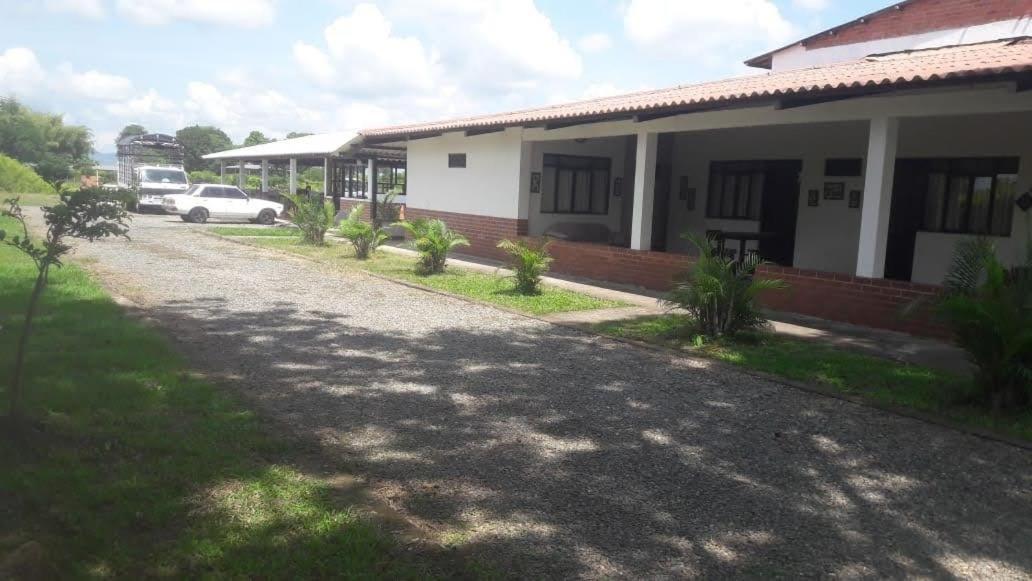 Finca Hotel El Saman De Alto Bonito Montenegro Exterior foto
